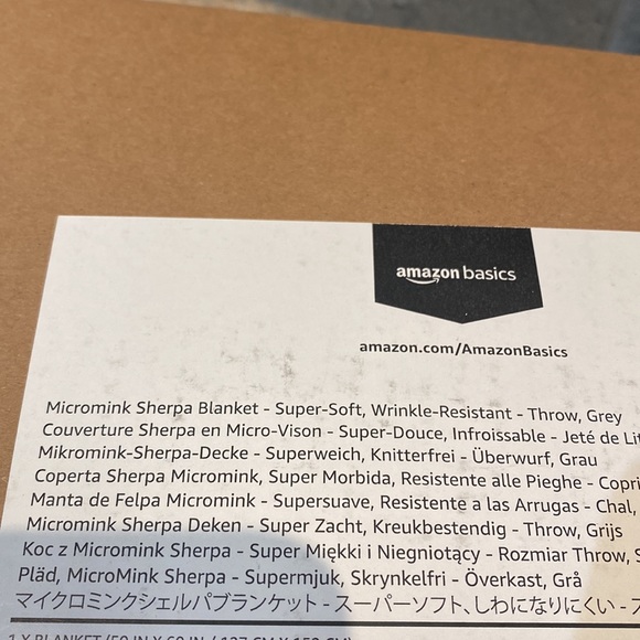 🆕 Amazon Basics Soft Micromink Sherpa Blanket/Throw - Picture 6 of 6